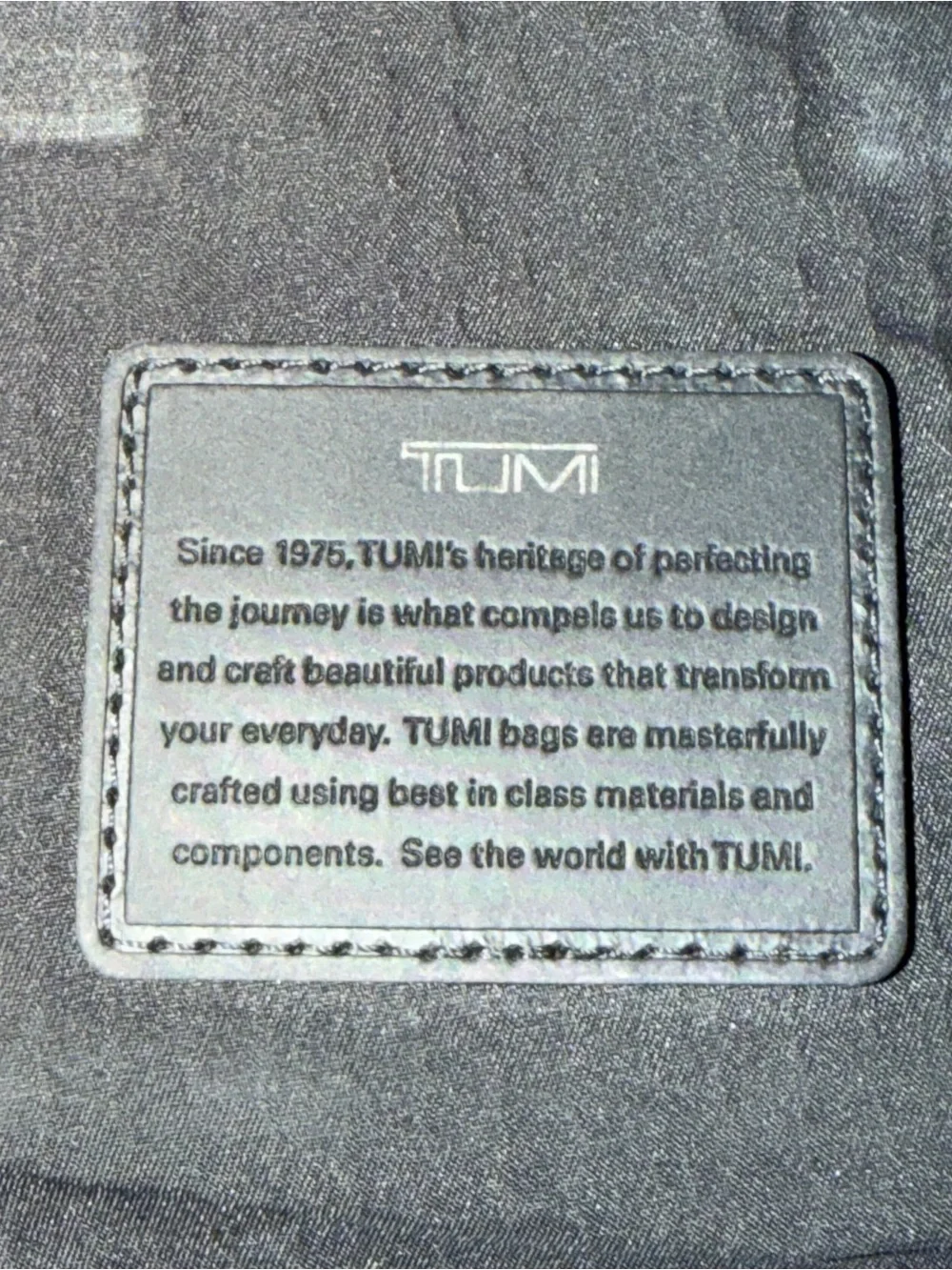 TUMI Black Crossbody Messenger Travel Bag Nylon & Leather Trim Adjustable Strap